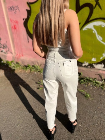Джинсы баллоны (белые)
